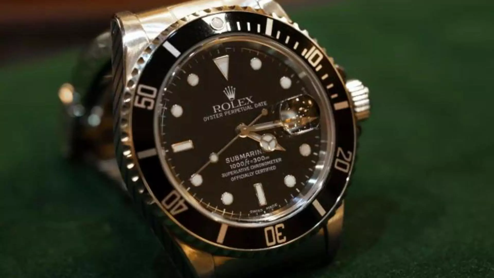 rolex submariner - Rolex Fixed an Expensive Watch
